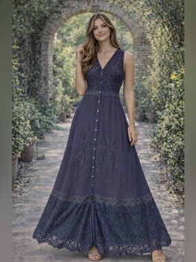 Johnny was Gavin Maxi dress size small